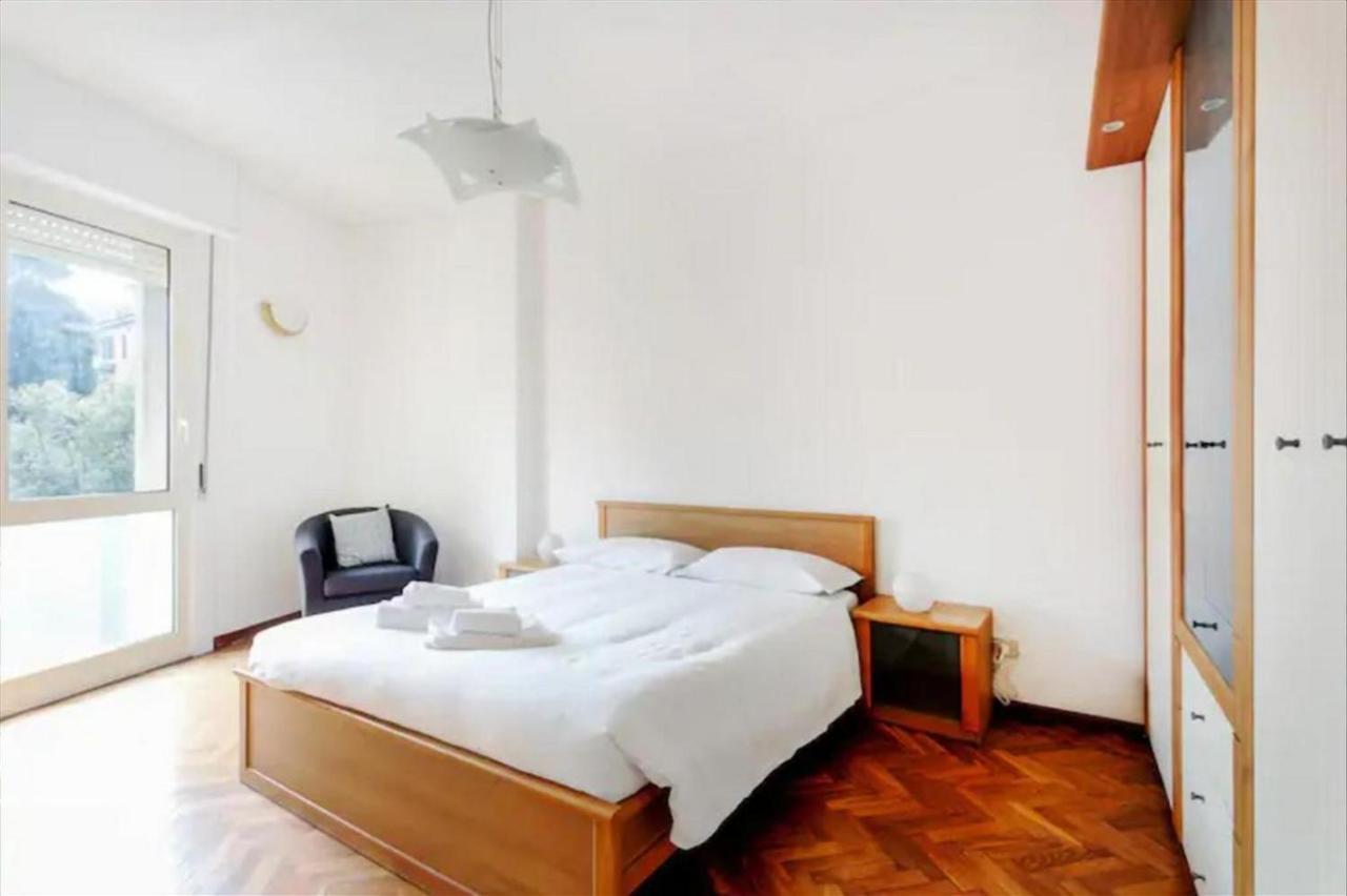 Apartment Porta Romana Comfortable Flat Con Balcone Mailand