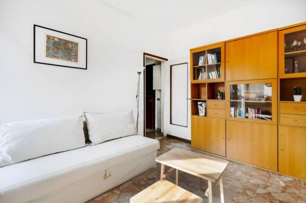 Apartment Porta Romana Comfortable Flat Con Balcone Mailand